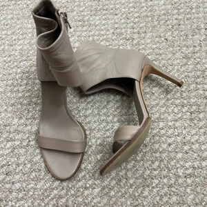 Vince heels strappy leather size 7.5 brown  gray